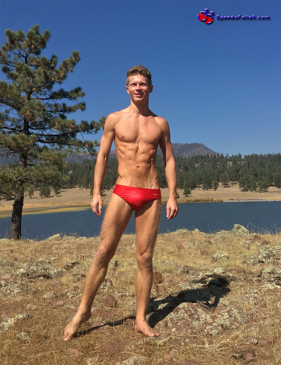 Click for more speedo photos.