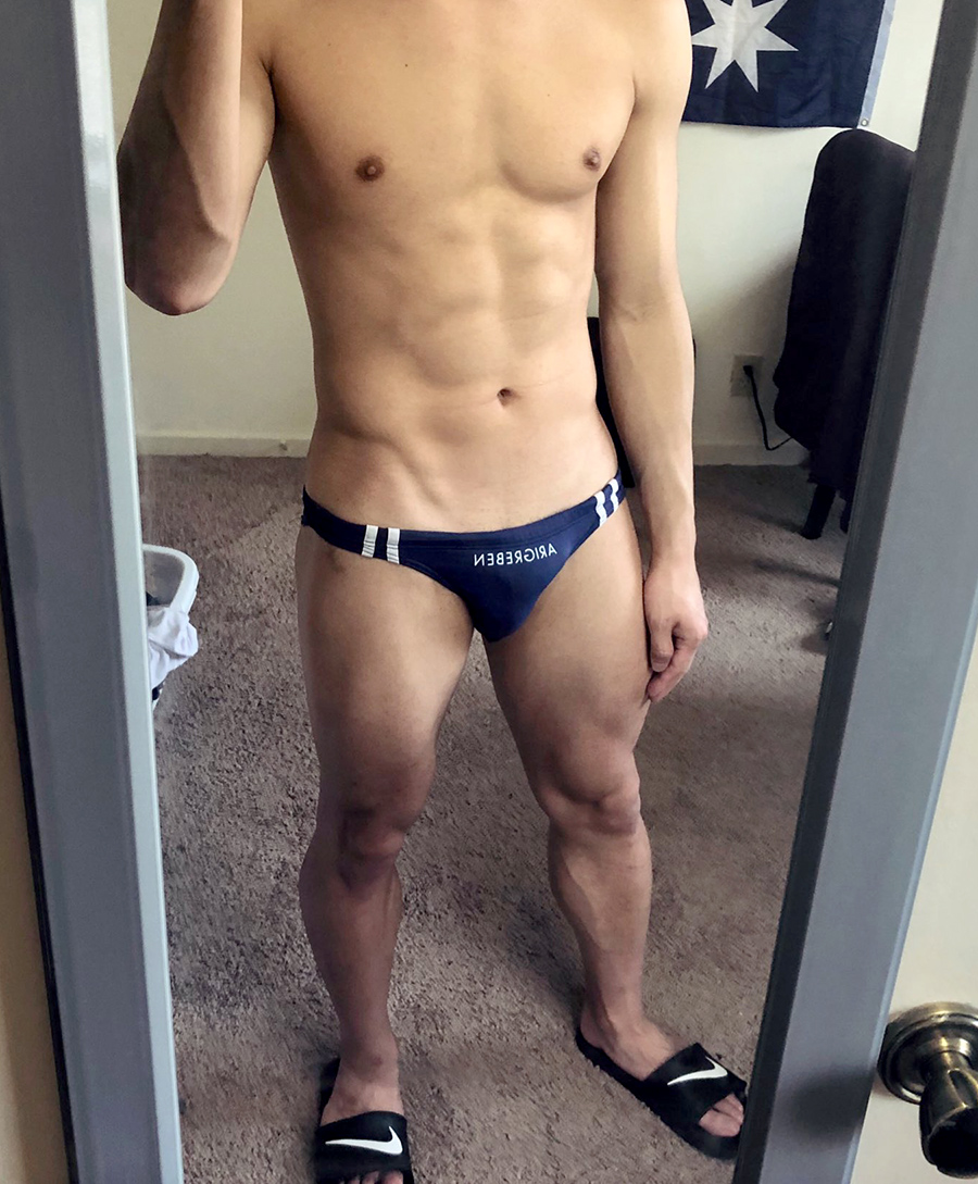 Click for more speedo photos.