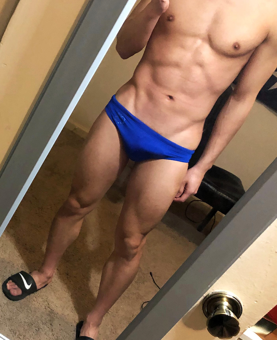 Click for more speedo photos.