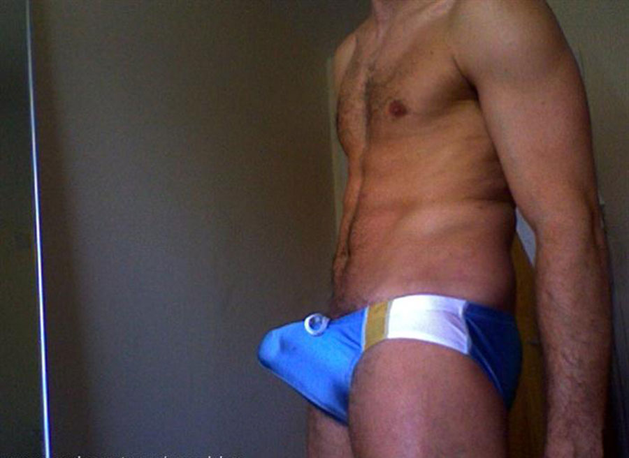 Click for more speedo photos.