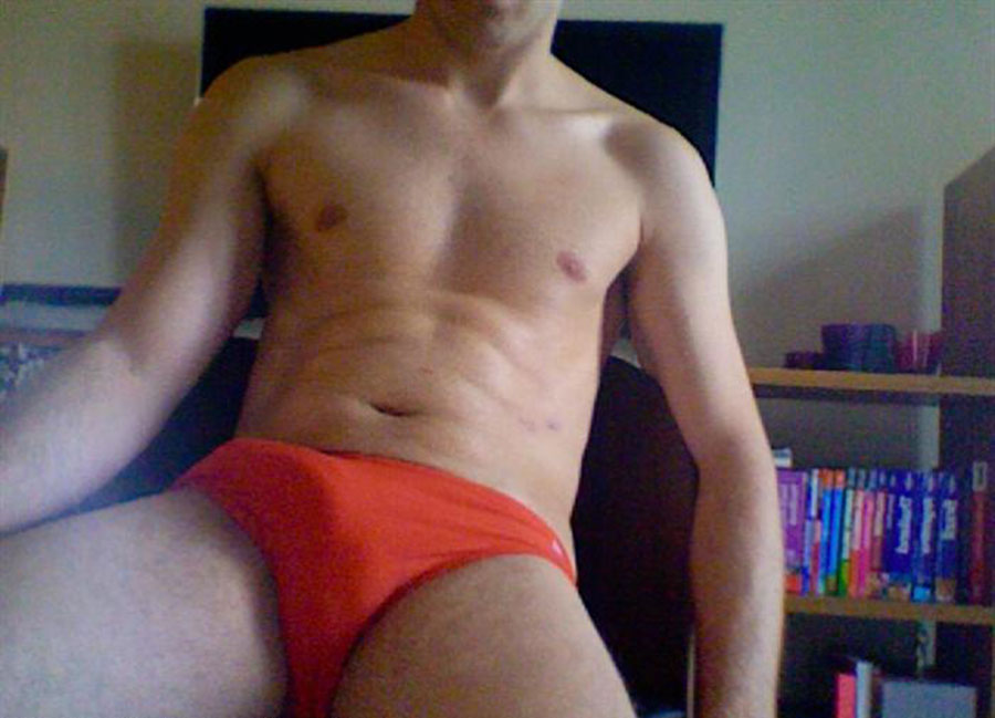 Click for more speedo photos.