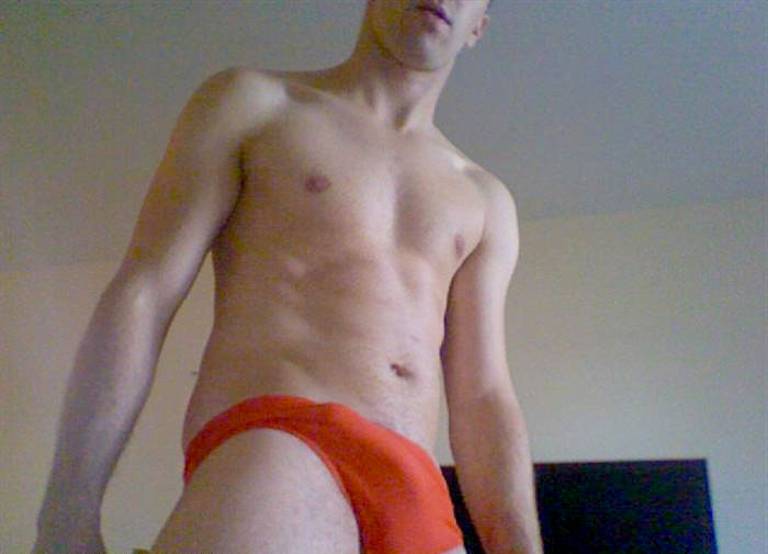 Click for more speedo photos.