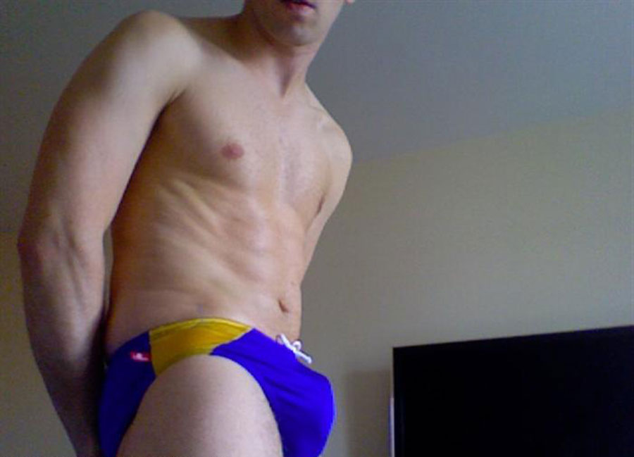 Click for more speedo photos.