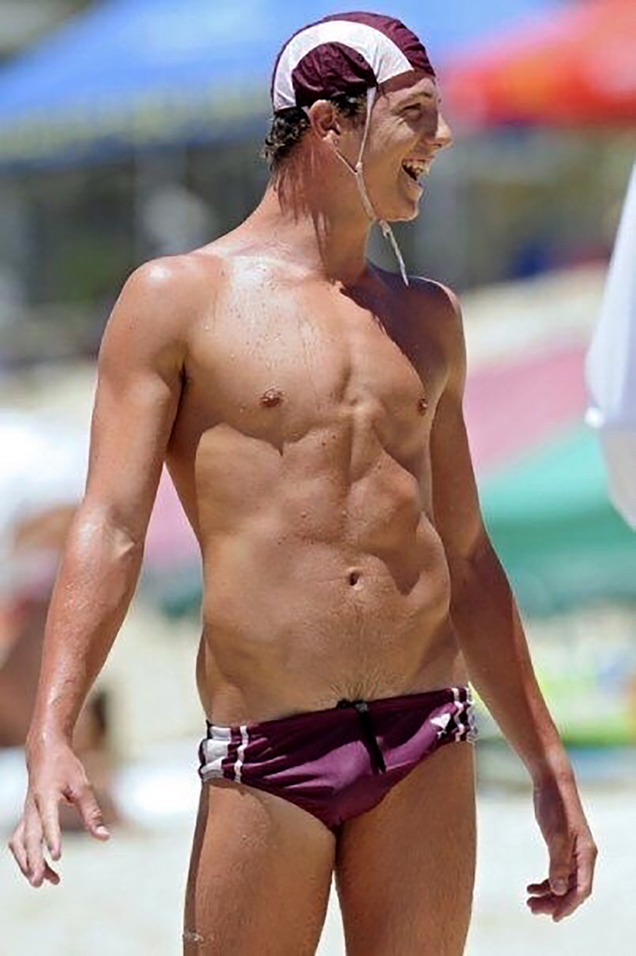 Click for more speedo photos.