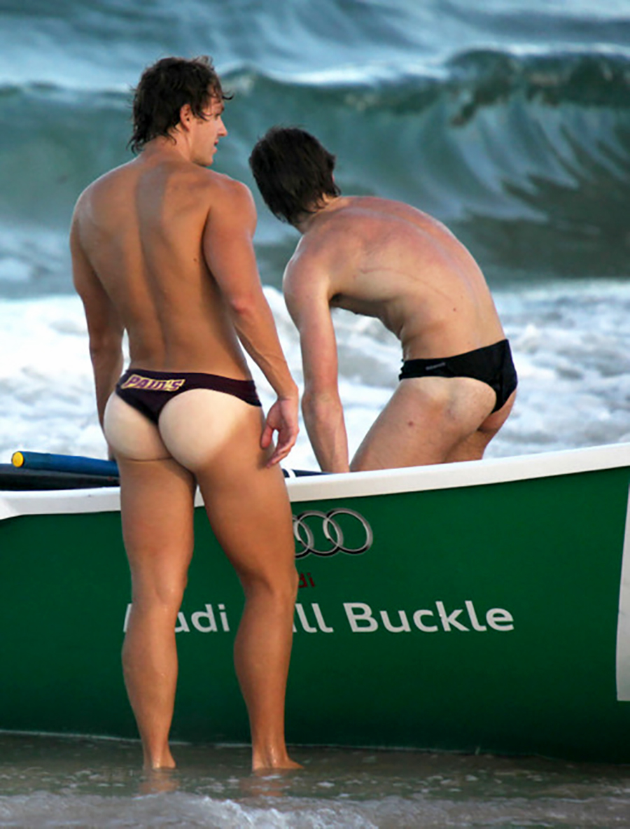 Click for more speedo photos.