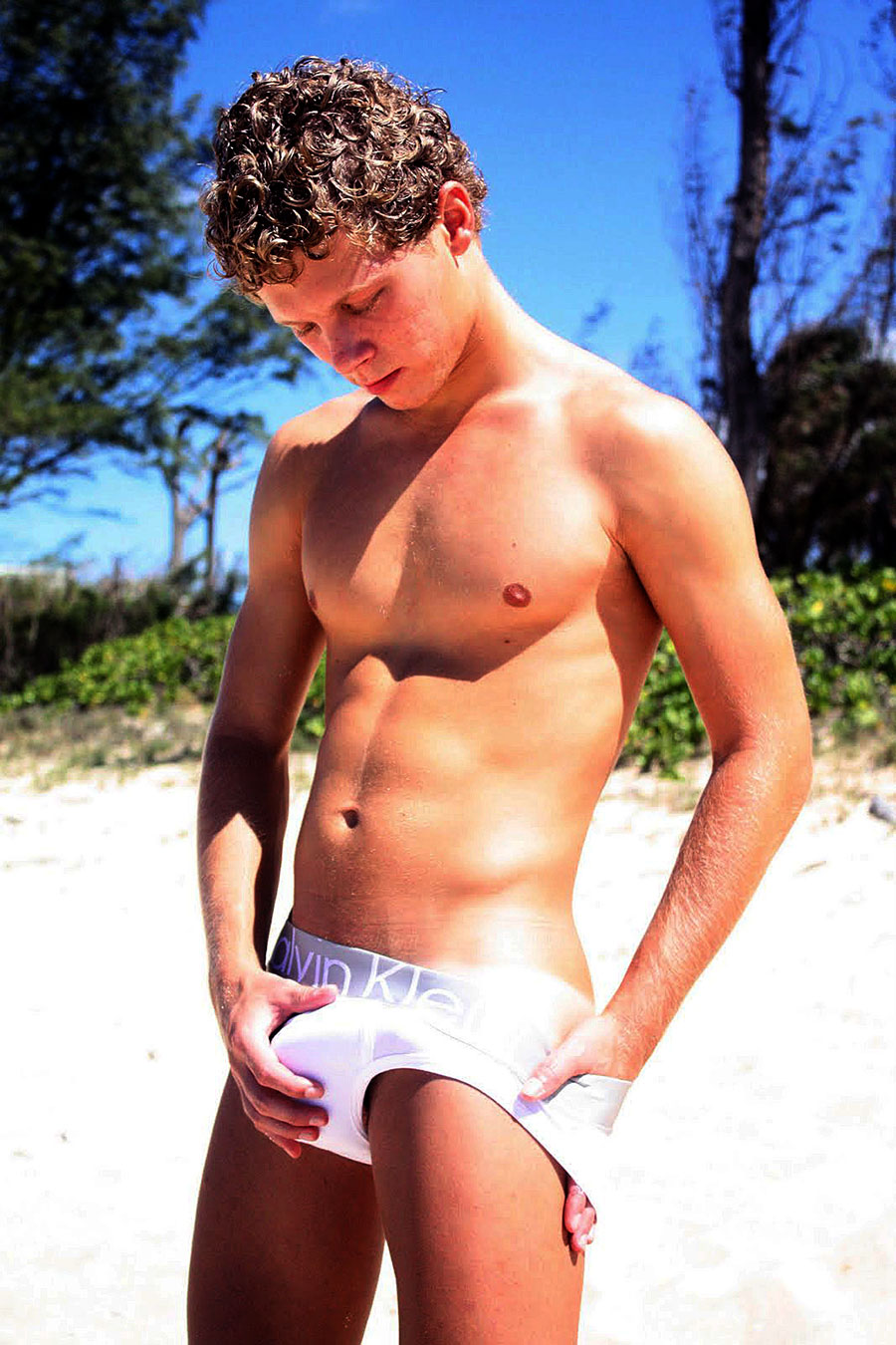 Hawaii Speedo Student